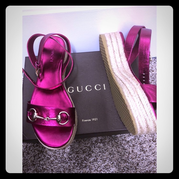 Gucci Shoes - Authentic Gucci❣️+ box👉 price firm✅